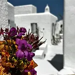 Гостевой дом Vougli View Mykonos Drafaki